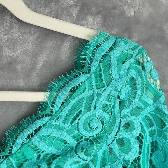 Lilly Pulitzer Dress Womens 0 Turquoise Lace Helene Lagoon Scalloped Trim Sheath - Picture 3 of 16